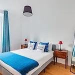 Monica's Place: A Friends' Inspired Apartman