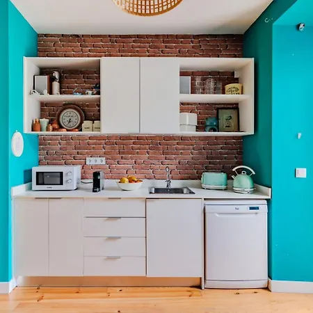 Monica's Place: A Friends' Inspired דירה