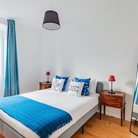 Monica's Place: A Friends' Inspired Appartement