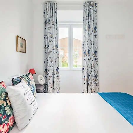 Monica's Place: A Friends' Inspired Appartement Lisboa