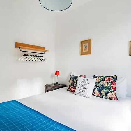 Monica's Place: A Friends' Inspired Appartement